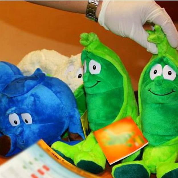 Ukradła naklejki, bo chciała przyspieszyć zbieranie maskotek