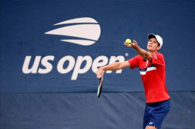 Hubert Hurkacz pokonał w US Open Białorusina Igora Gierasimowa. W drugiej rundzie zagra z Włochem