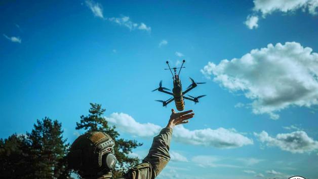 [VIDEO] Żelazny Obrońca 25 – Wojsko Polskie testuje drony i innowacje dla bezpieczeństwa mieszkańców